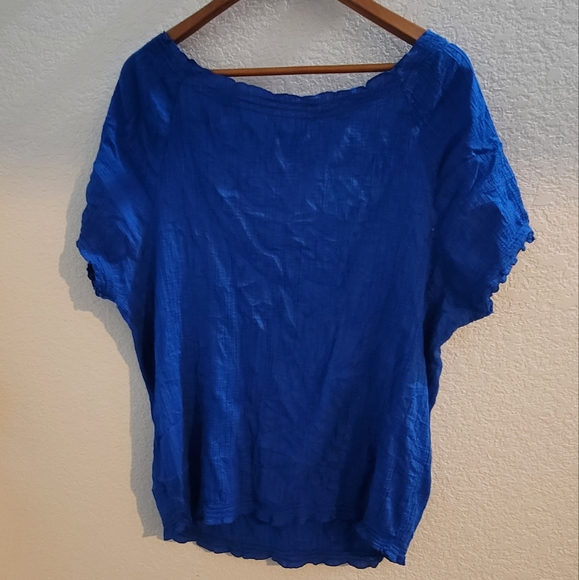 Old Navy Blouse - Picture 2 of 3